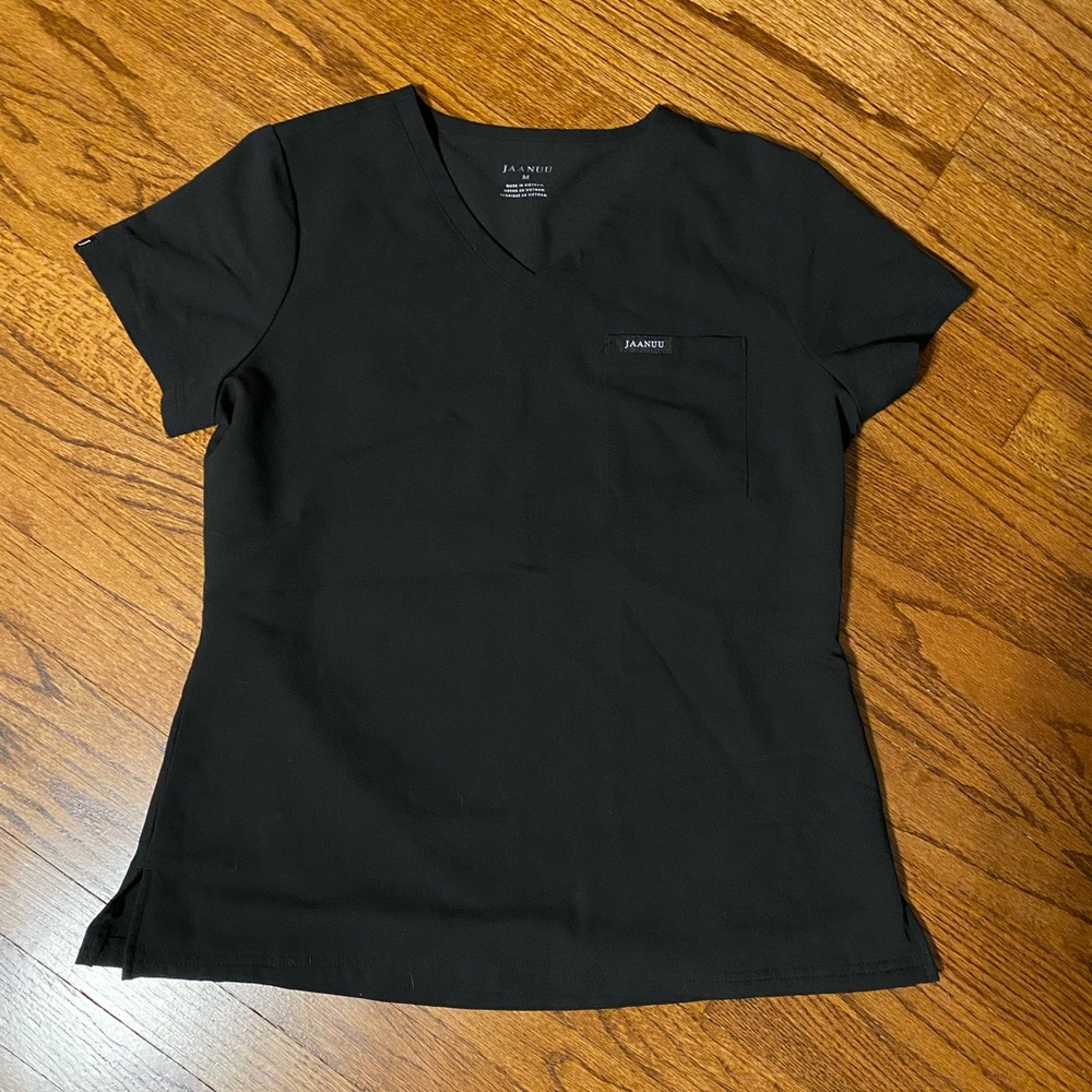 Womens Jaanuu Scrub Top Medium